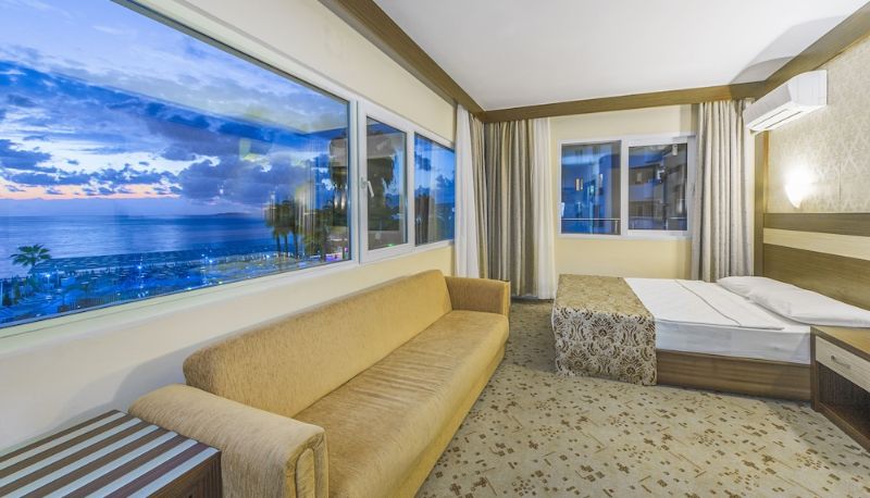 Lonicera World - 4-star hotel in Alanya
