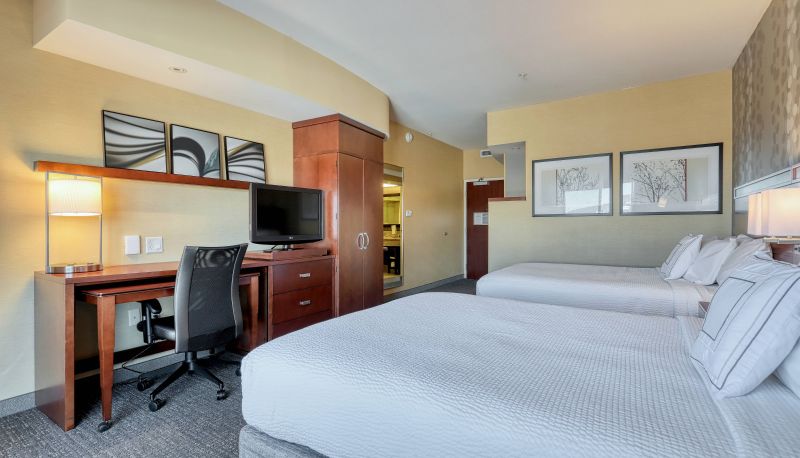 Camera - Courtyard by Marriott York