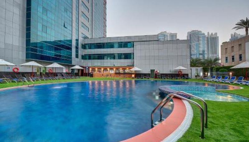 Pool - Sunday Marina View Hotel Apartments