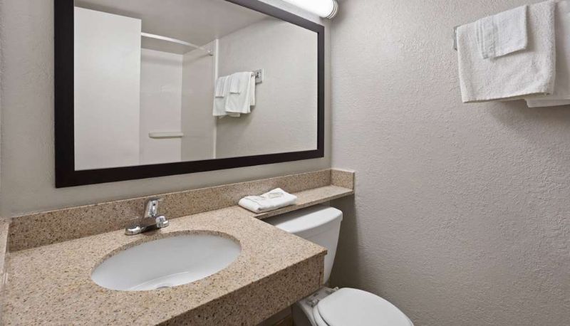 Room - Days Inn by Wyndham Ann Arbor