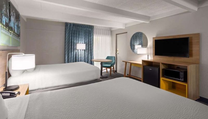Room - Days Inn by Wyndham Ann Arbor