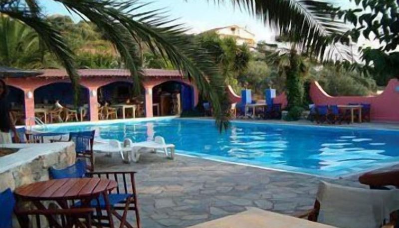 Piscina - Ilios Studios