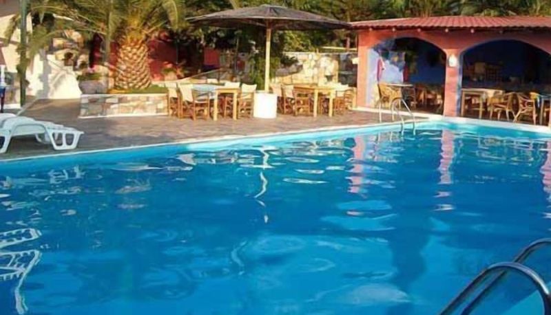 Piscina - Ilios Studios