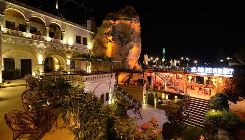 Bahçe - Roma Cave Suite Hotel