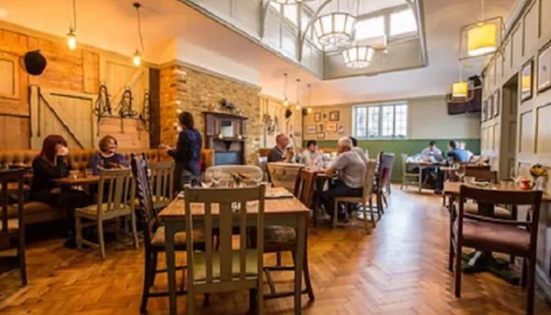 Restaurant - The Bear Hotel