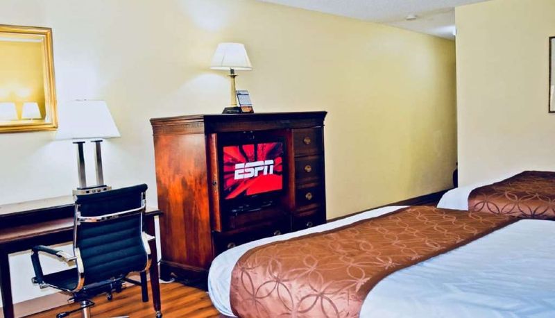 Zimmer - Days Inn by Wyndham Burleson Ft. Worth