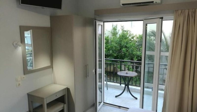 Chambre avec balcon - Niriis Hotel
