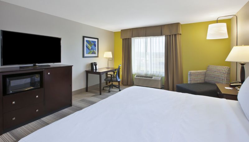 Camera - Holiday Inn Express & Suites NILES by IHG