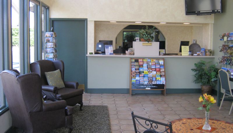 Lobby - Baymont by Wyndham Grand Junction