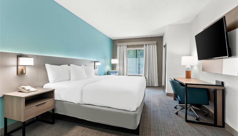 Camera - Comfort Inn & Suites Tunkhannock