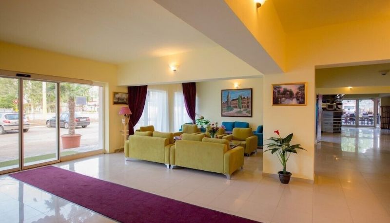 Lobby - Voila Mamaia