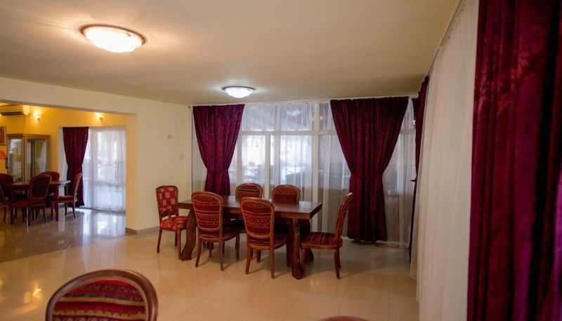Restaurant - Voila Mamaia