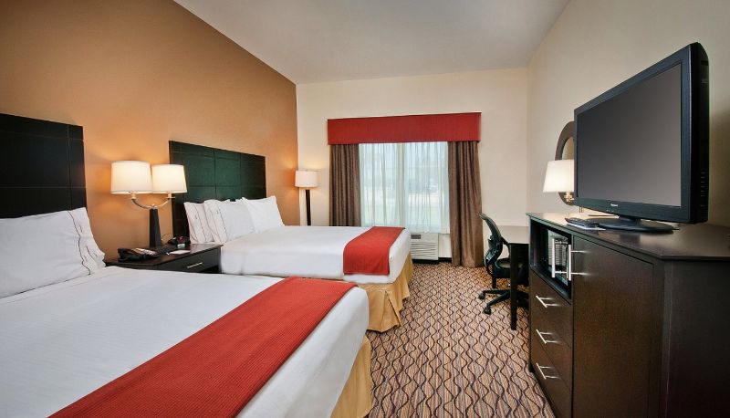 Zimmer - Holiday Inn Express & Suites PEARSALL by IHG
