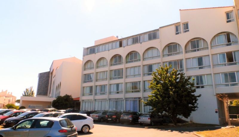 Bilgi - Résidence avec Piscine face au port 200m plage