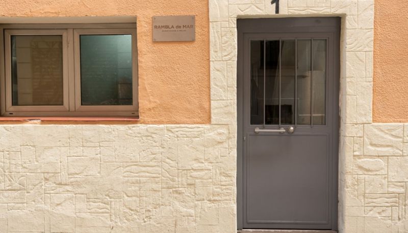 Info - Rambla de Mar Apartments