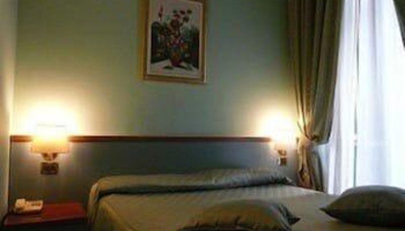 Habitación estándar - Hotel Fenicia