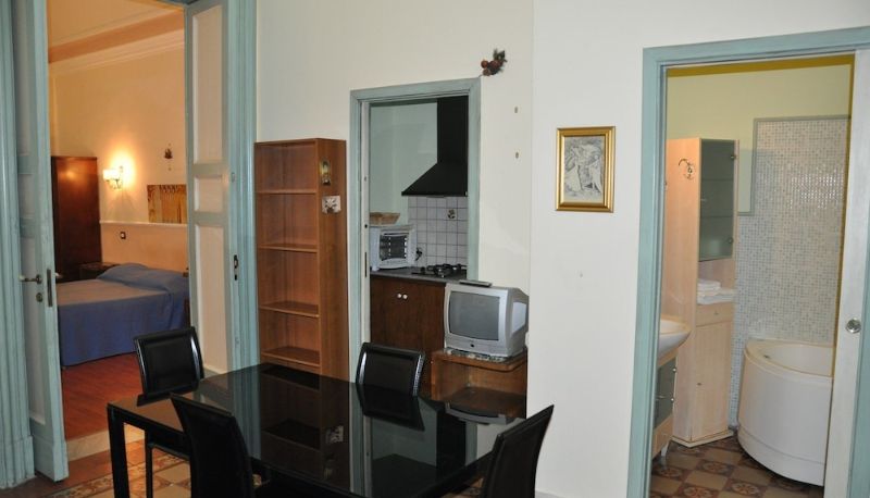 Info - Teatro Bellini - Bed & Breakfast