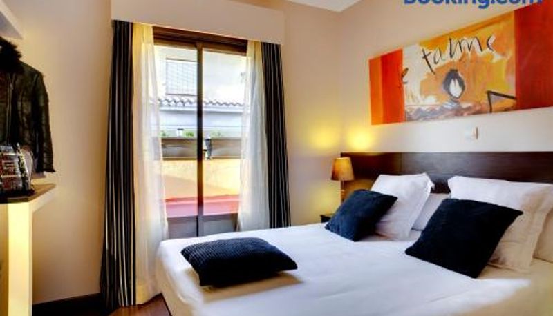 Info - THC Tirso Molina Hostel