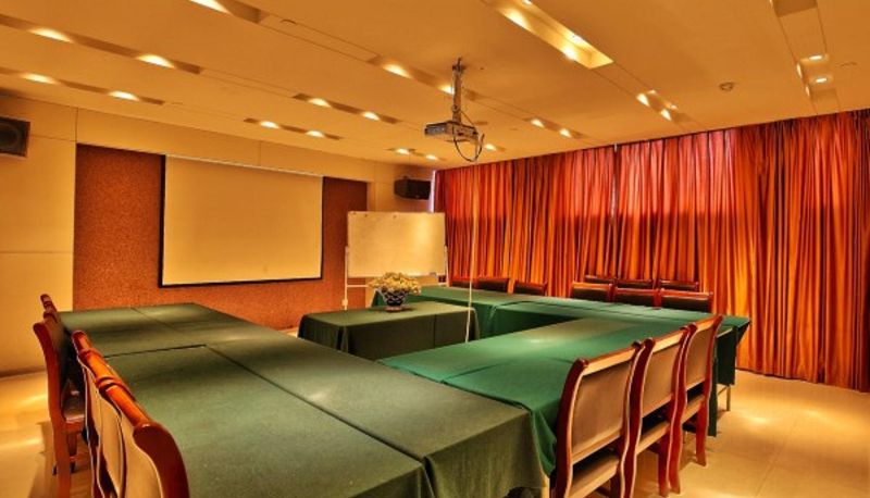 Restaurant - TianTai Jinjiang Inn Passenger Transport Center XiangSheng Century Plaza Tiantai New City Centre Bus Station