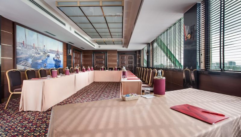 Meetingzimmer - Royal Garden Hotel