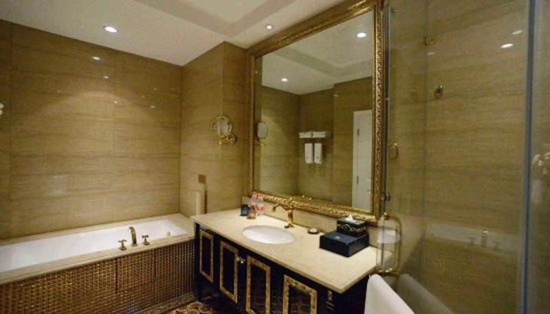 Camera - Guoan Holiday Hotel