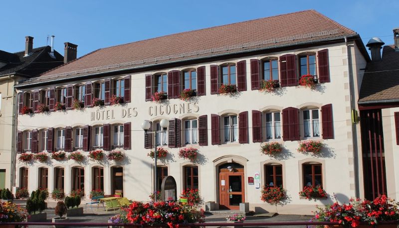 Piscina - Hotel Restaurant Les Cigognes