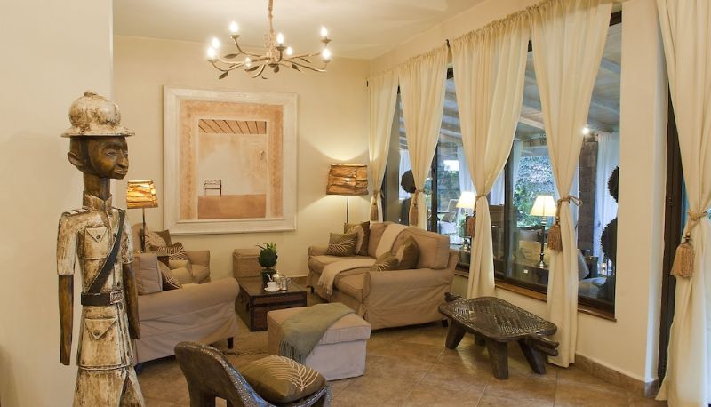 Sala - Palacina The Residence & The Suites