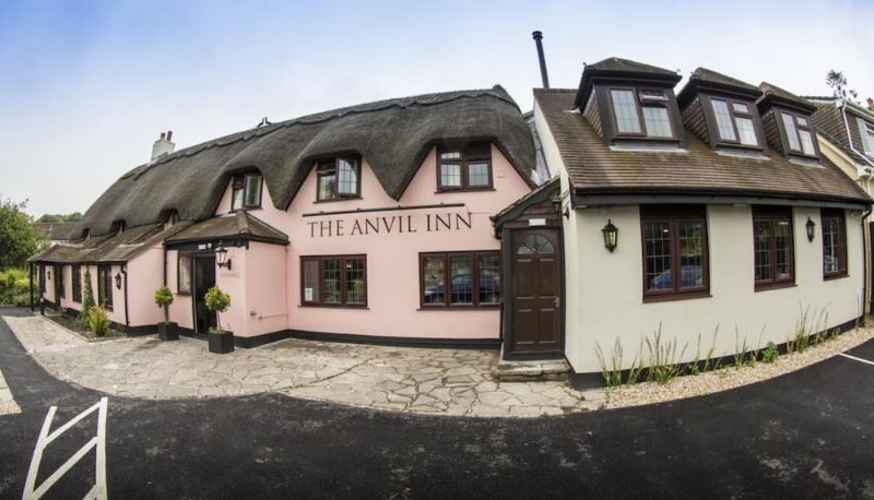Info - The Anvil Inn
