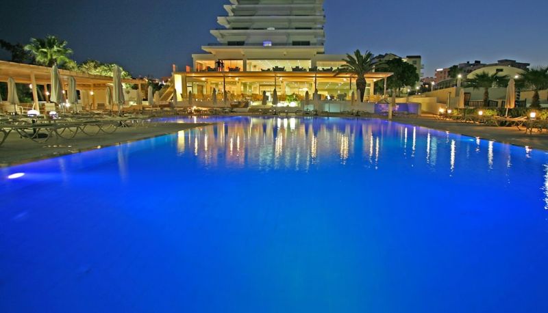 Piscina - Vrissiana Boutique Beach Hotel