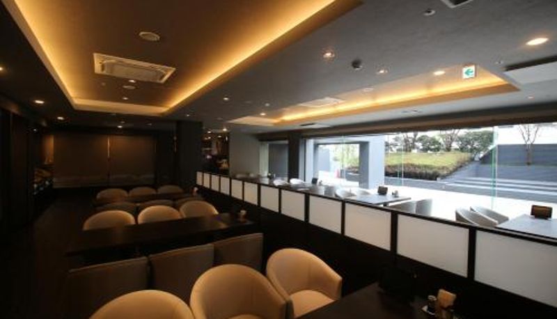 Ontbijtzaal in het restaurant - Hotel Route-Inn Grand Tokyo Toyocho
