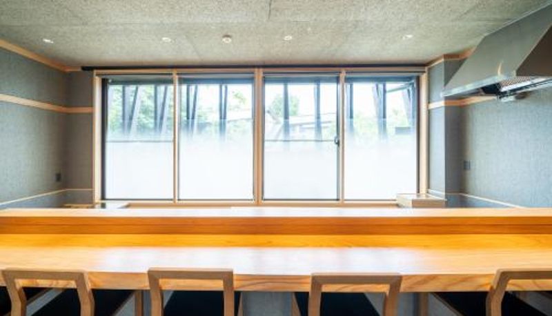 レストラン内の朝食ルーム - Enokiya Ryokan