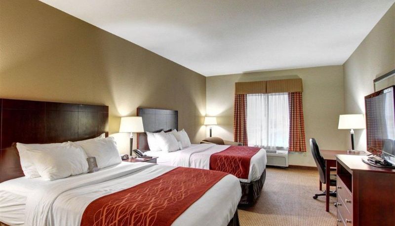 Camera - Comfort Inn & Suites Alvarado