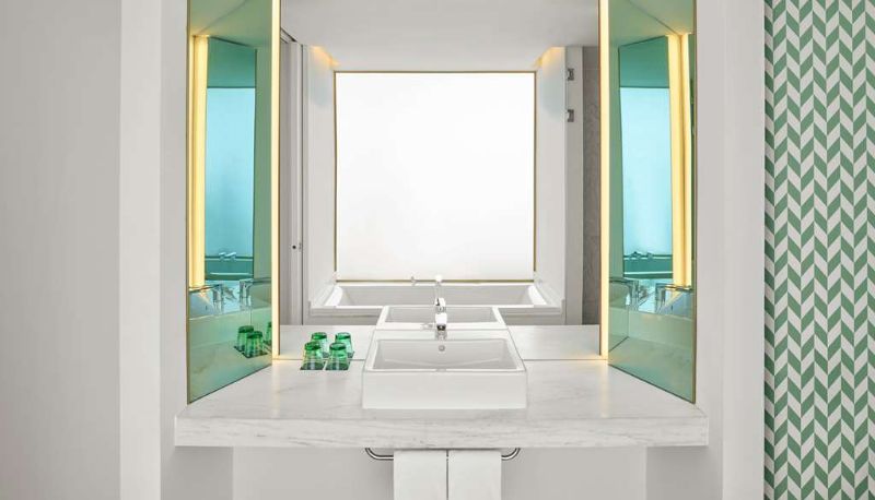 Suite - Crowne Plaza VIENNA by IHG