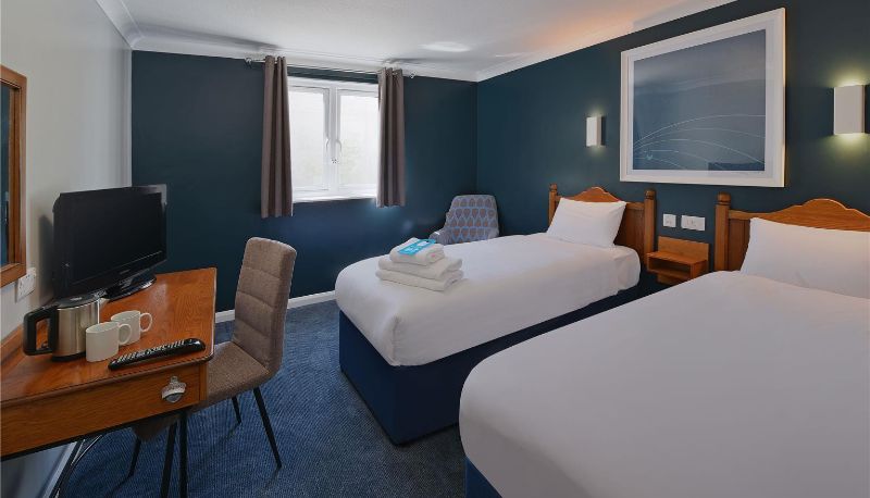 Camera - TRAVELODGE PLYMOUTH ROBOROUGH