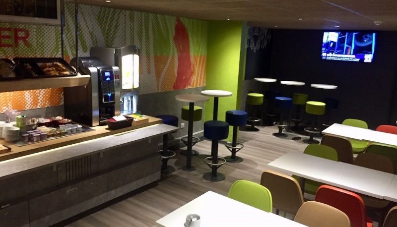 Sala prima colazione - ibis Budget Marne-la-Vallée Noisy-le-Grand