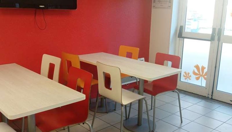 Restauracja - PREMIERE CLASSE SAINT BRICE SOUS FORET
