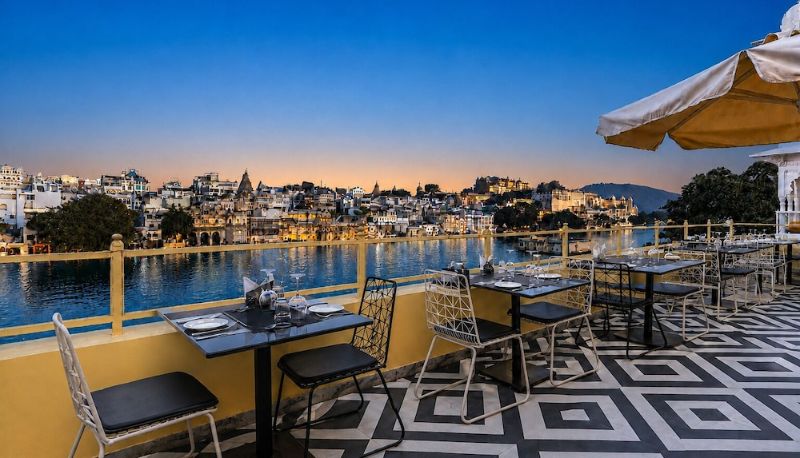 レストラン - Hotel Sarovar on Lake Pichola