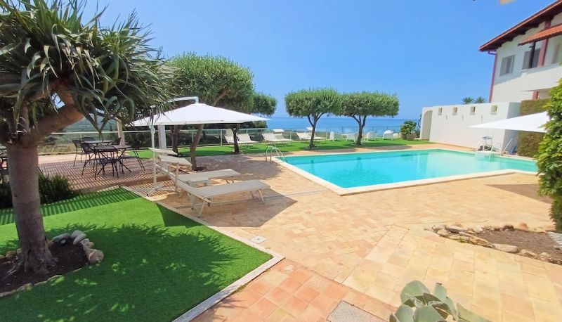 Piscina - Oasi Del Borgo