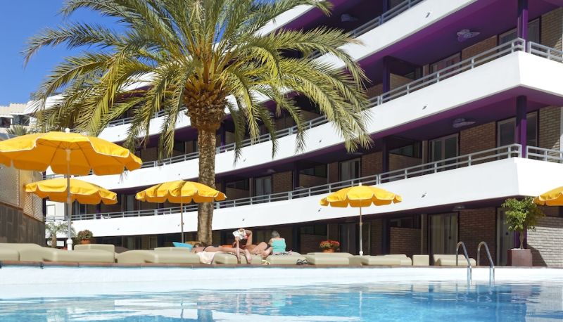 Pool - Jacarandas Beach