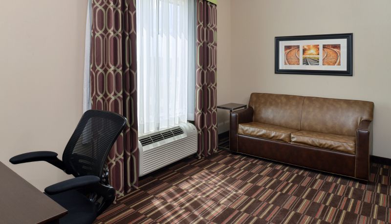 Zimmer - Holiday Inn Express & Suites ALVA by IHG