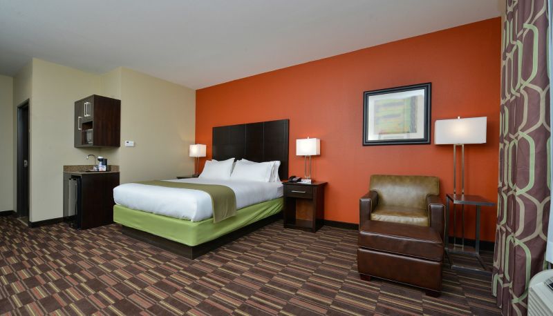 Camera - Holiday Inn Express & Suites ALVA by IHG