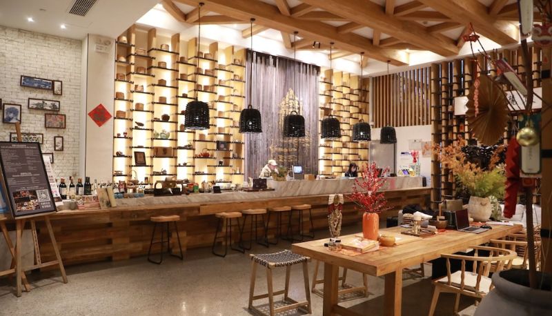 Hall - Manli Hotel Shanghai Pudong Airport Branch-Free shuttle buses to Pudong Airport and Disneyland