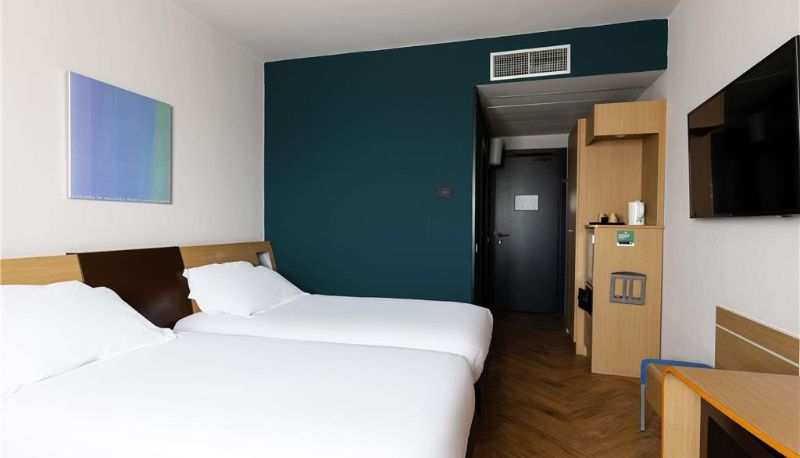 Zimmer - Novotel Caserta Sud