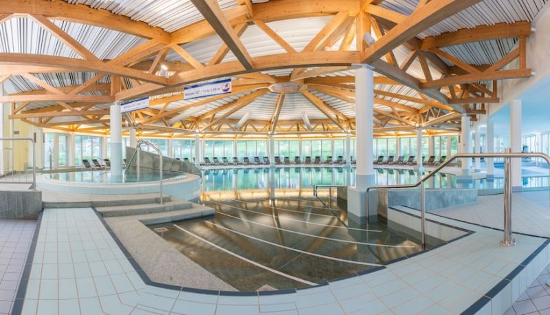 Piscina - Swiss Holiday Park Resort
