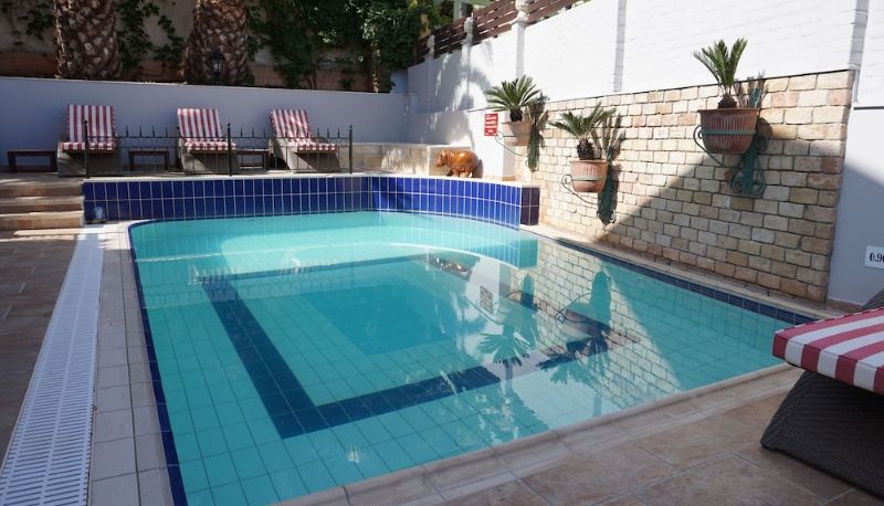 Basen - Faros Suites - Adults Only
