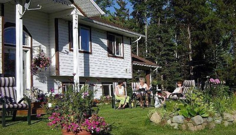 Bilgi - Silvern Lake Trail Bed & Breakfast