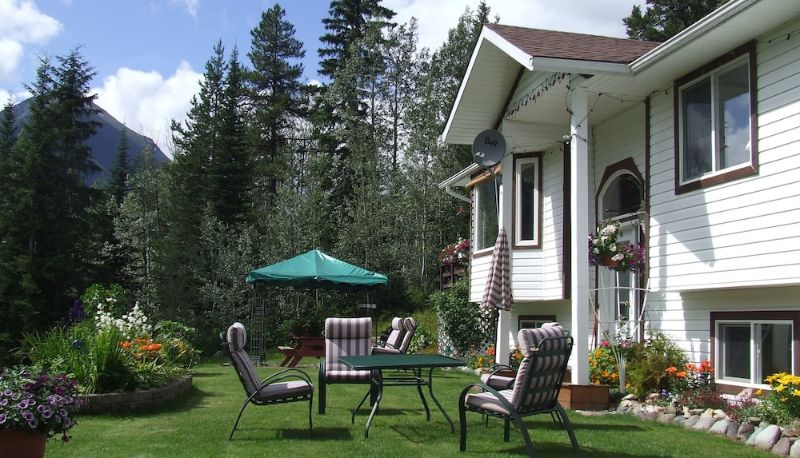Bilgi - Silvern Lake Trail Bed & Breakfast