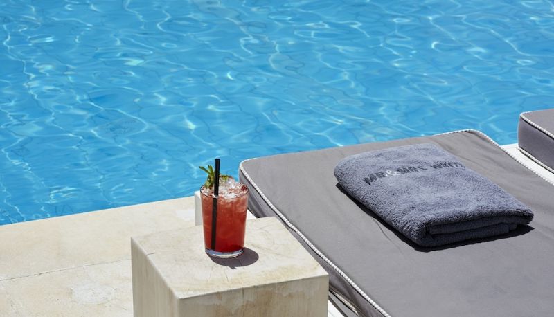 Havuz - Mr & Mrs White Paros
