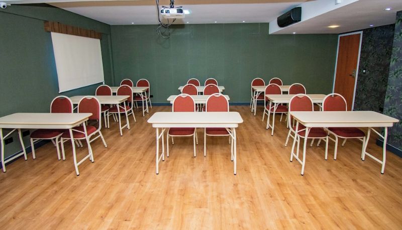 Meeting room - H+ Hotel