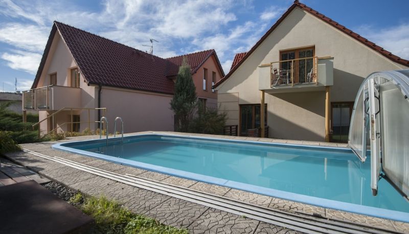 Havuz - Hotel Garni Pod Skalkou